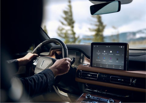 The center touch screen in a 2023 Lincoln Aviator® SUV is shown | Brinson Lincoln of Athens in Athens TX